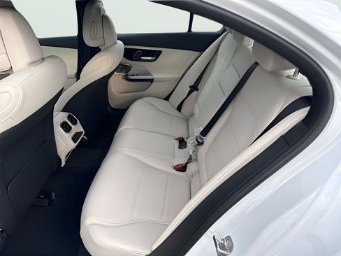 New 2026 Mercedes-Benz C 300 4MATIC Sedan image 23