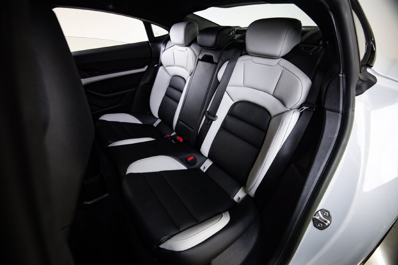 Certified 2022 Porsche Taycan Turbo AWD/4WD image 24