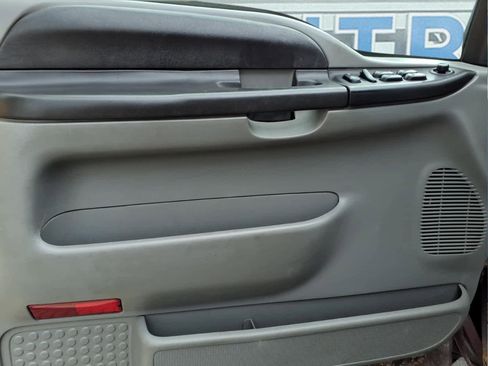 Used 2006 Ford F250 Lariat AWD/4WD image 8