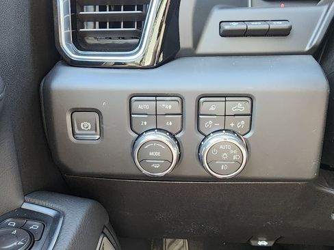 New 2026 GMC Sierra 2500 Denali w/ Denali Reserve Package image 22