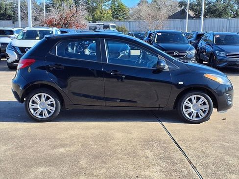 Used 2013 MAZDA MAZDA2 Sport image 28