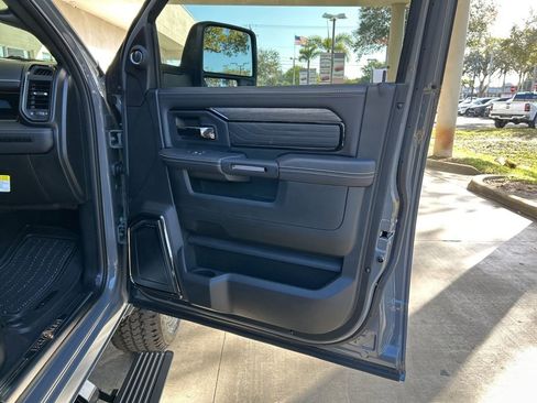New 2026 RAM 3500 Limited image 33