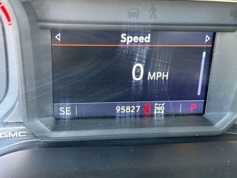 Used 2020 GMC Sierra 1500 Elevation w/ Elevation Value Package image 23