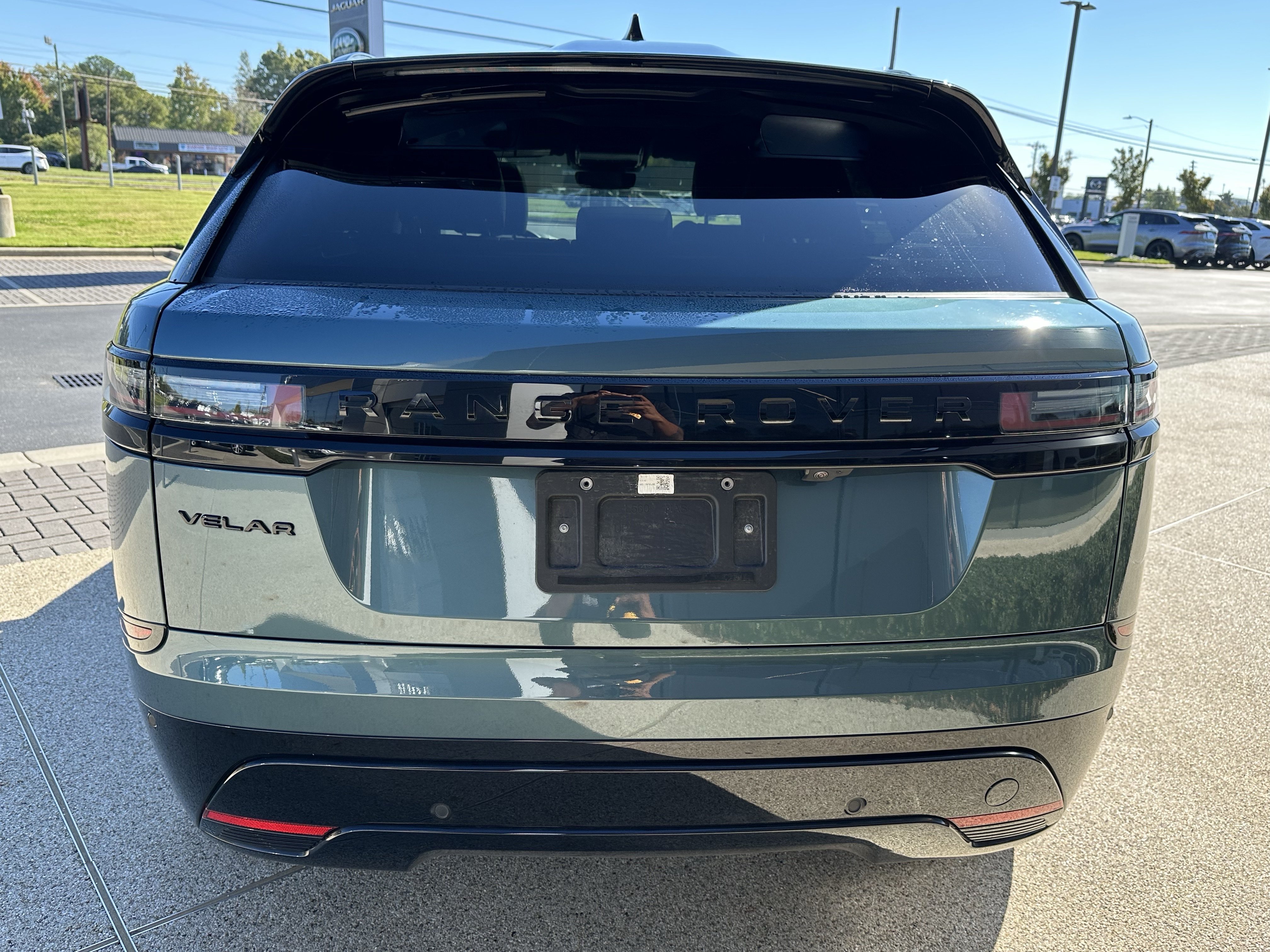 Certified 2026 Land Rover Range Rover Velar Dynamic SE AWD/4WD image 5