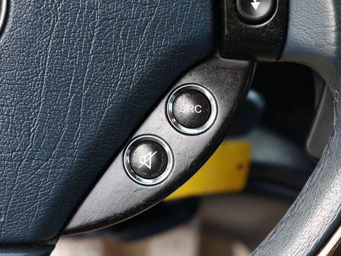 Used 2011 Maserati GranTurismo Convertible RWD image 29