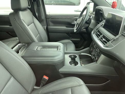 Used 2024 Chevrolet Tahoe LT w/ LT Signature Package AWD/4WD image 11