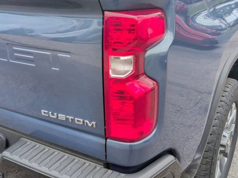 Used 2025 Chevrolet Silverado 2500 Custom w/ Custom Value Package AWD/4WD image 11