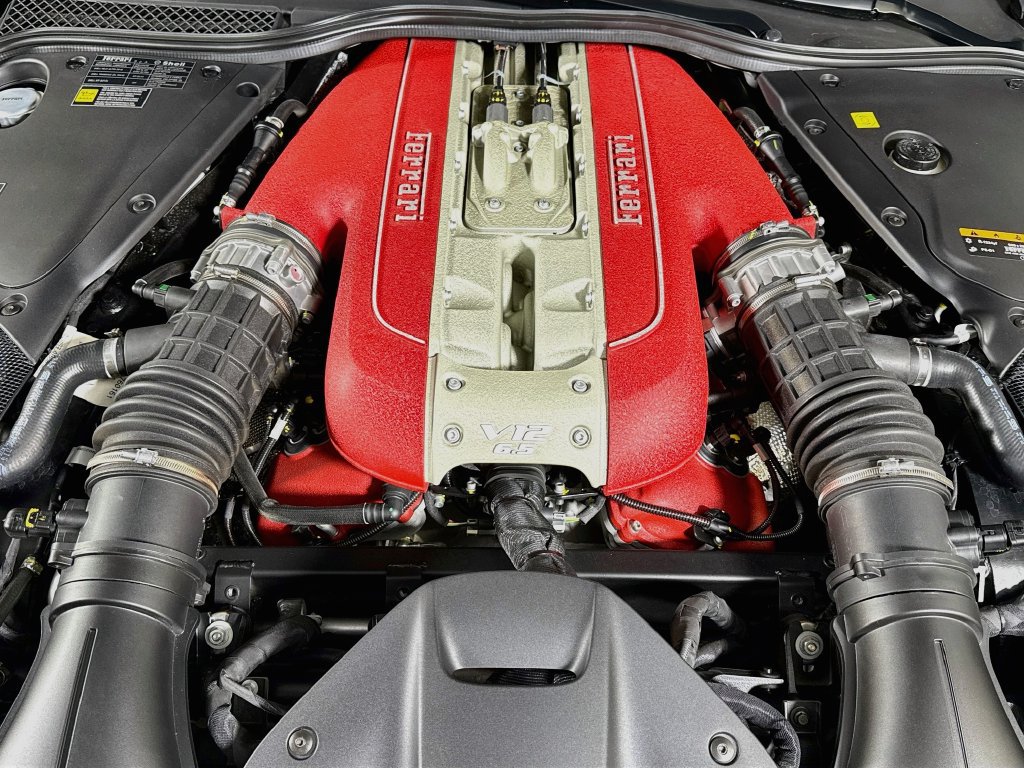 Certified 2023 Ferrari 812 GTS RWD image 5