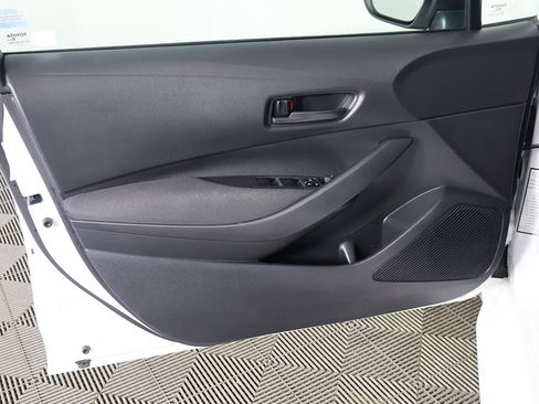 Used 2024 Toyota Corolla LE image 17