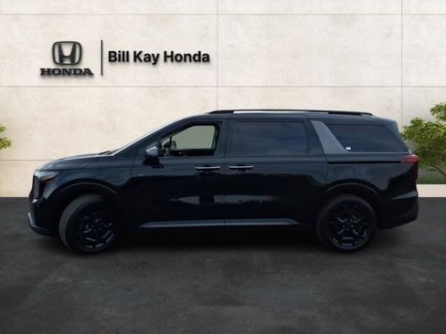 Used 2025 Kia Carnival SX Prestige image 7