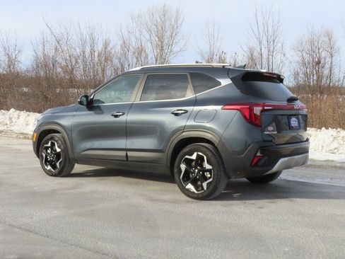 Used 2024 Kia Seltos EX image 31
