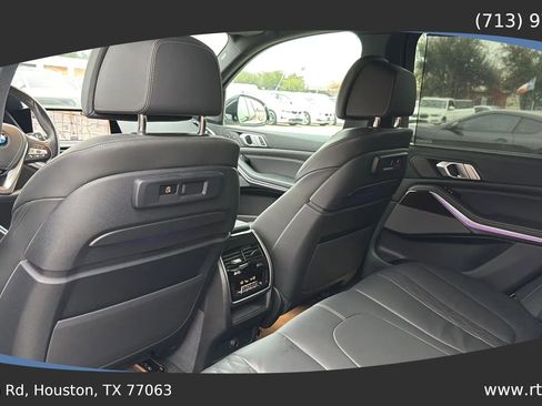 Used 2019 BMW X5 xDrive50i w/ Executive Package image 36