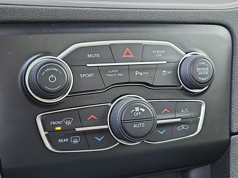 Used 2023 Dodge Charger R/T w/ Blacktop Package image 17