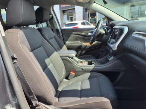 Used 2020 GMC Acadia SLE w/ Driver Convenience Package image 13