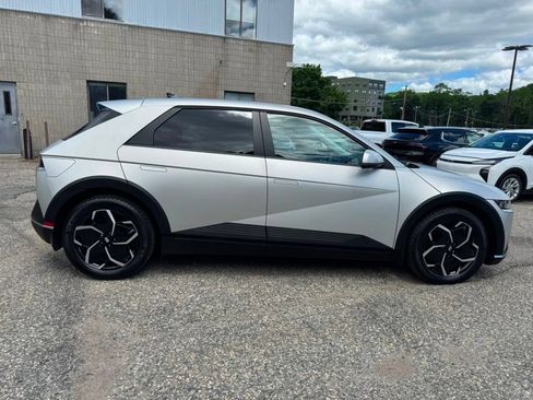 Certified 2024 Hyundai Ioniq 5 SEL AWD/4WD image 8
