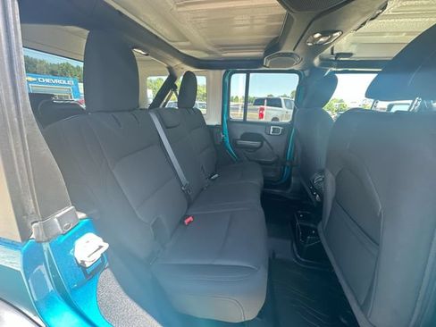 Used 2020 Jeep Wrangler Unlimited Sport AWD/4WD image 29