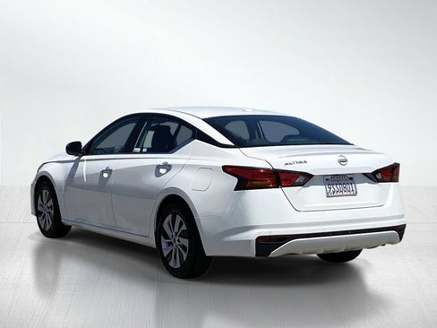 Used 2025 Nissan Altima 2.5 S FWD image 4