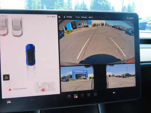 Used 2022 Tesla Model Y Performance AWD/4WD image 24