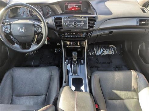 Used 2017 Honda Accord Sport Special Edition image 16