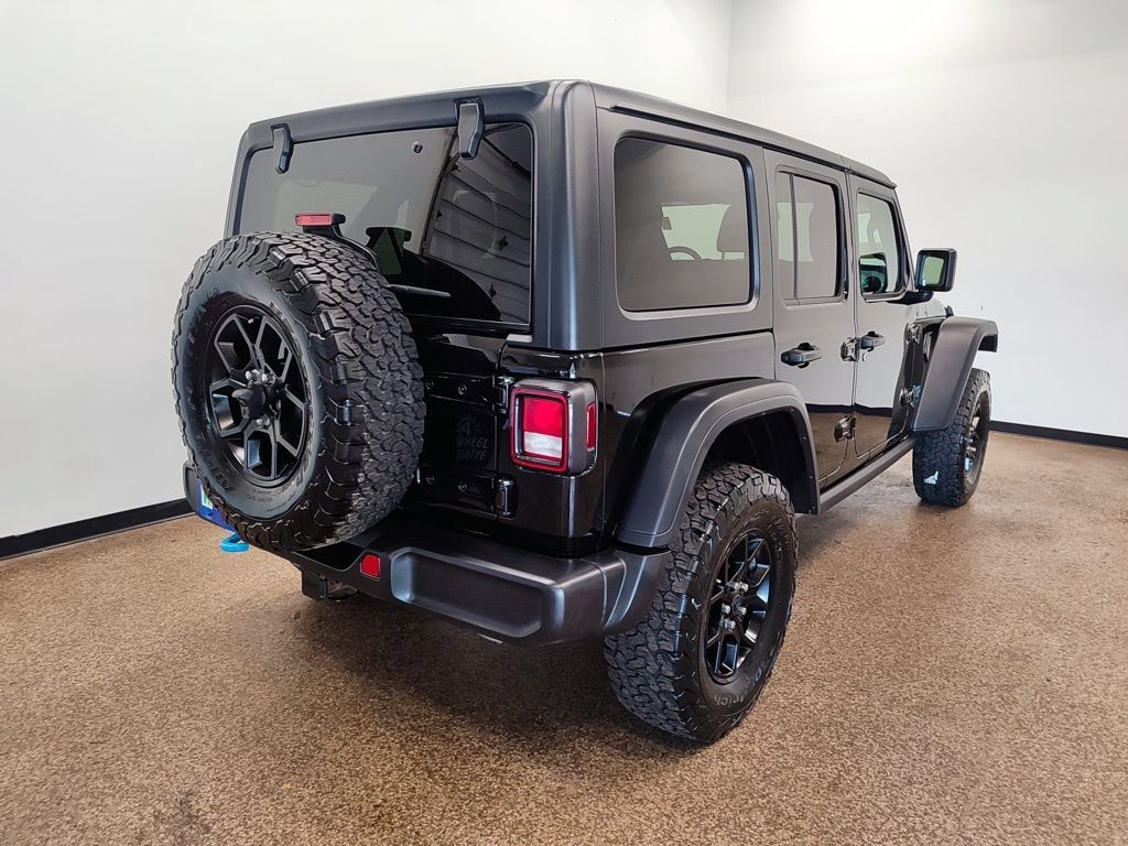 Used 2024 Jeep Wrangler Unlimited AWD/4WD image 6