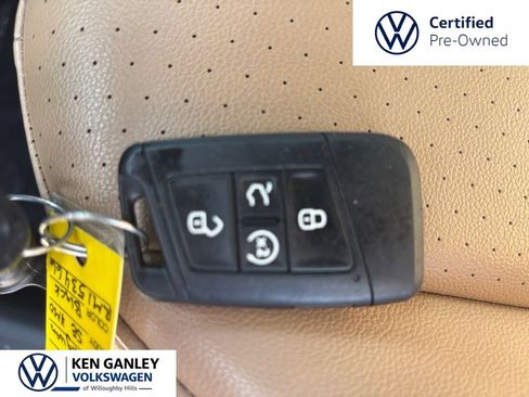 Used 2024 Volkswagen Tiguan SE AWD/4WD image 28