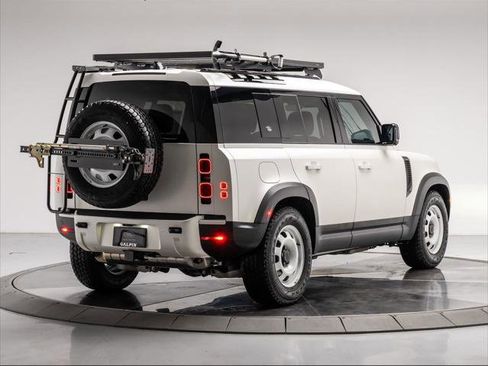 New 2024 Land Rover Defender 110 S image 5