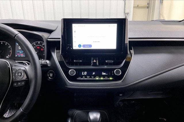 Used 2025 Toyota Corolla SE FWD image 6