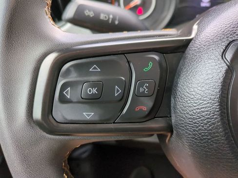 Used 2024 Jeep Wrangler Unlimited Sport AWD/4WD image 22