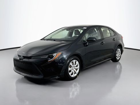 Used 2020 Toyota Corolla LE FWD image 4
