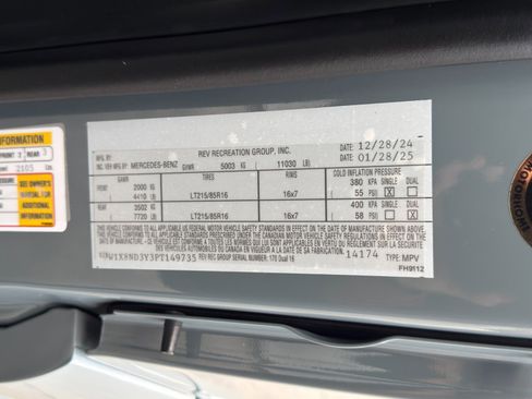 Used 2023 Mercedes-Benz Sprinter 3500 w/ Parking Package image 45