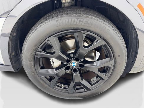 Used 2021 BMW X7 xDrive40i w/ Premium Package image 93