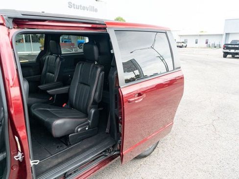 Certified 2019 Dodge Grand Caravan GT FWD image 13