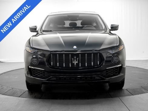 Used 2022 Maserati Levante GT AWD/4WD image 2