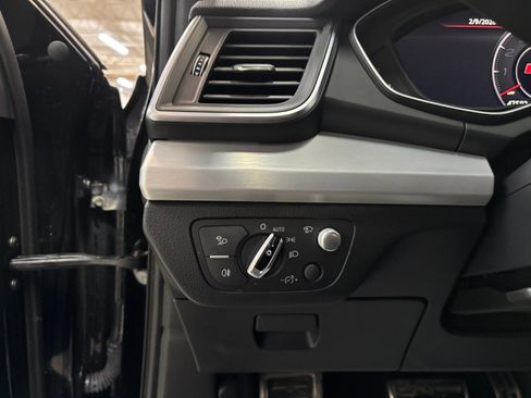 Used 2018 Audi SQ5 Prestige w/ Prestige Package image 13