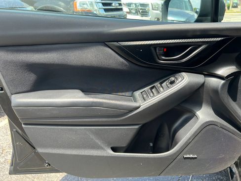 Used 2017 Subaru Impreza 2.0i Premium AWD/4WD image 8