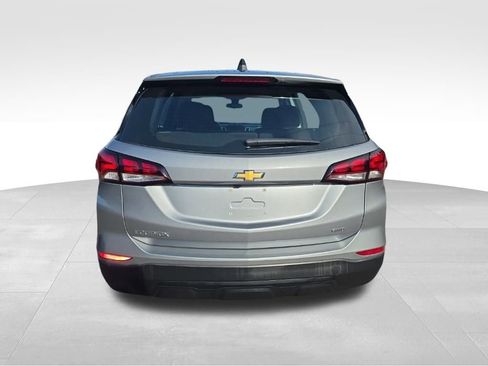 Used 2023 Chevrolet Equinox LS image 7