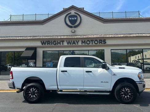 Used 2023 RAM 2500 Big Horn w/ Level 1 Equipment Group image 2