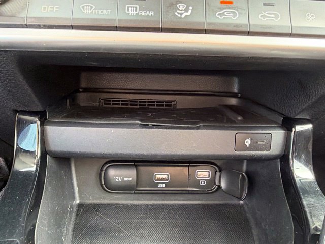 Certified 2022 Kia Seltos SX w/ Sunroof Package AWD/4WD image 23