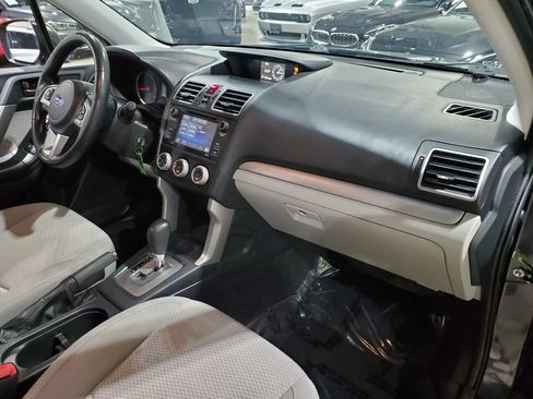 Used 2017 Subaru Forester 2.5i w/ Alloy Wheel Package AWD/4WD image 14