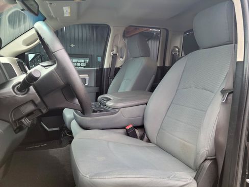 Used 2015 RAM 1500 Classic SLT RWD image 13