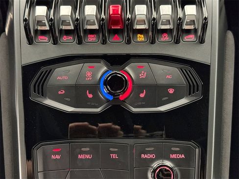 Used 2019 Lamborghini Huracan LP 580-2 image 16