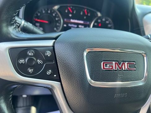 Used 2022 GMC Terrain SLT w/ Tech Package AWD/4WD image 27