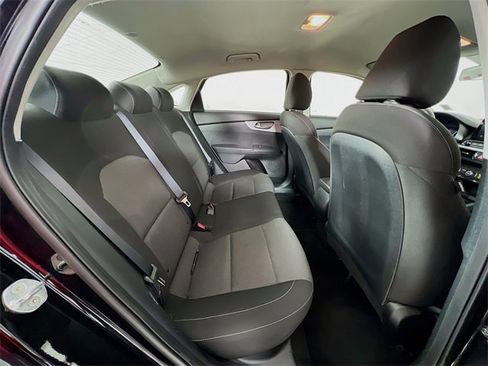 Used 2023 Kia Forte LXS image 36