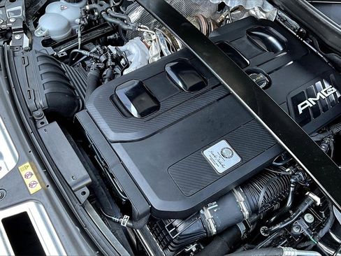 Used 2024 Mercedes-Benz GLC 43 AMG 4MATIC w/ Driver Assistance Package image 30