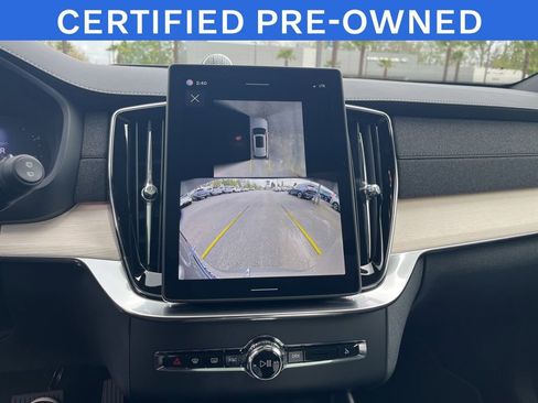 Certified 2025 Volvo XC90 T8 Ultra AWD/4WD image 26