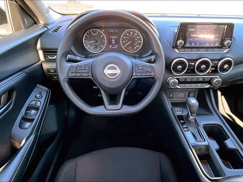 Used 2024 Nissan Sentra S image 5