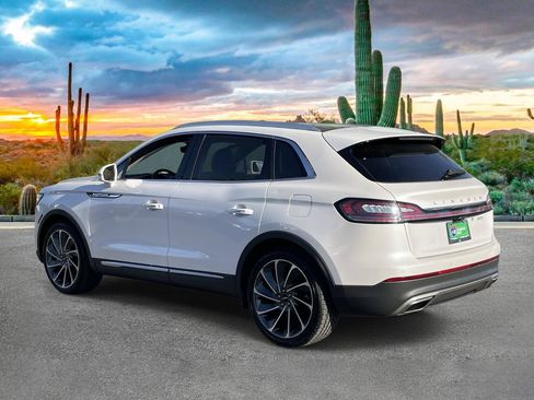 Used 2019 Lincoln Nautilus Reserve FWD image 5