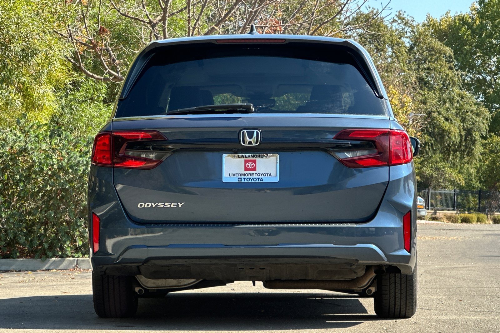 Used 2025 Honda Odyssey EX-L image 5