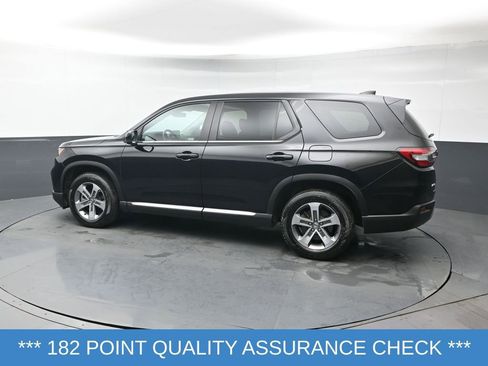 Certified 2023 Honda Pilot EX-L image 4