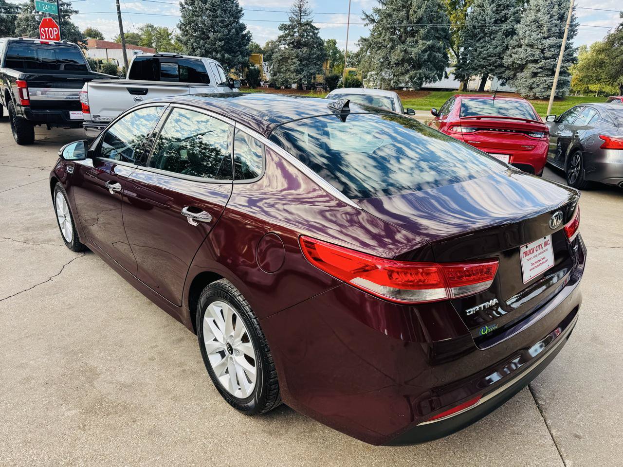 Used 2016 Kia Optima EX w/ Premium Package FWD image 5